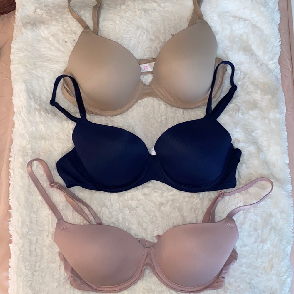 PINK Victoria’s Secret, 34B